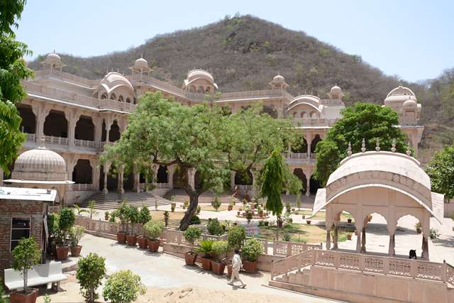 Khole-k-hunuman-Ji-06